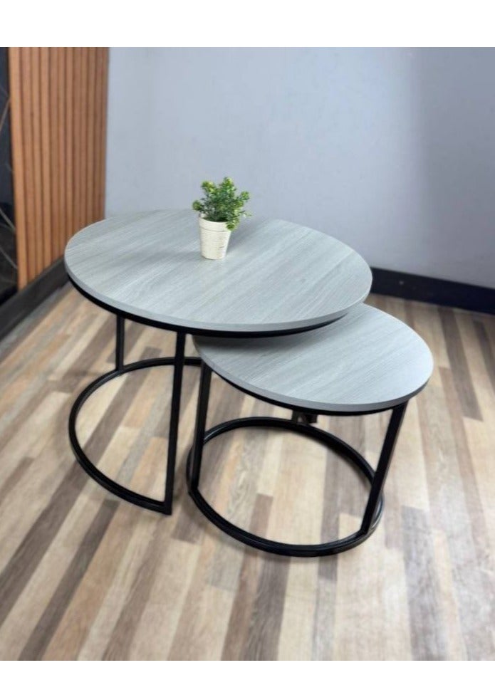 طقم طاولات قهوة دائرية 2 قطعة بسطح خشبي وإطار معدني – رمادي – صنع في مصر